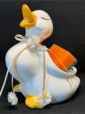 Vintage Ceramic Duck Soap Sponge Holder - White and Yellow